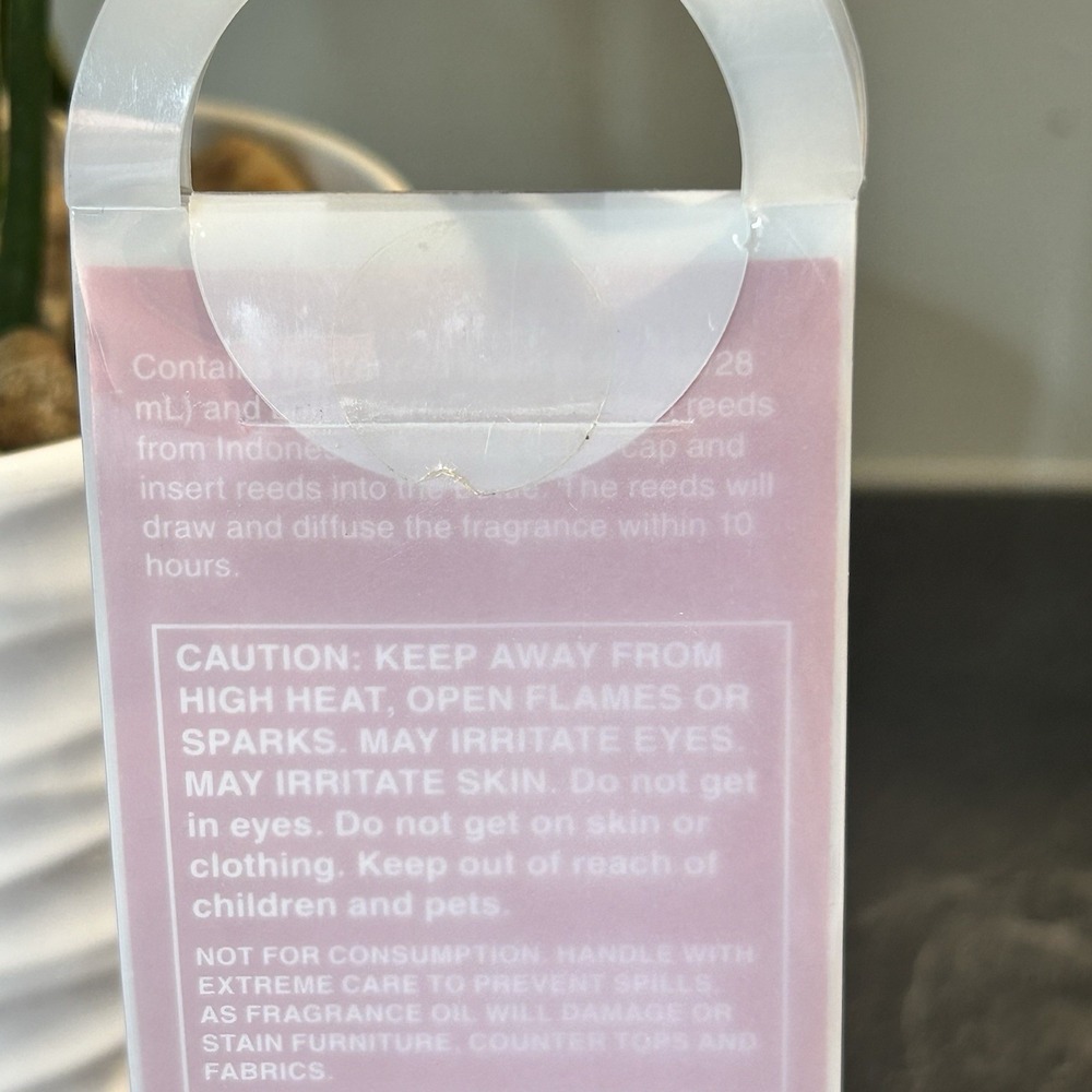 NEW Pier 1‎ Import Peppermint Creme Diffuser Oil .95 oz & Reeds DISCONTINUED - Picture 6 of 8